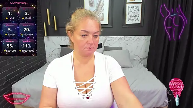 JenniferLight online show from 12.03.24