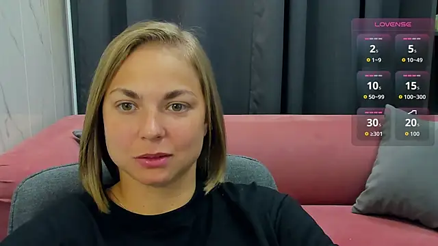 Snapshot of TataArdent chatting on 10.08.25 TataArdent online show from 10.08.25