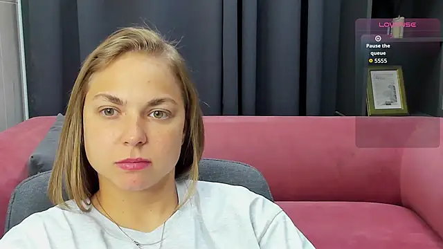 Snapshot of TataArdent chatting on 10.31.25 TataArdent online show from 10.31.25