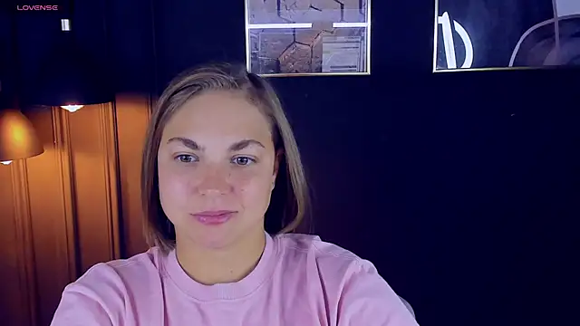 Snapshot of TataArdent chatting on 11.10.25 TataArdent online show from 11.10.25