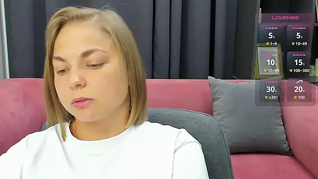 Snapshot of TataArdent chatting on 11.13.25 TataArdent online show from 11.13.25