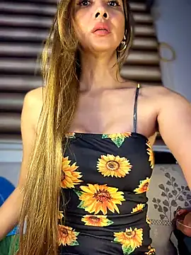 Snapshot of bigsurpriseforyou chatting on 11.06.25 bigsurpriseforyou online show from 11.06.25