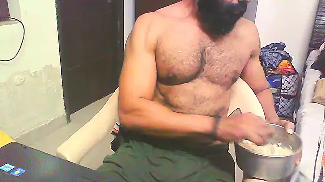 Snapshot of Vbestshow chatting on 09.30.25 Vbestshow online show from 09.30.25