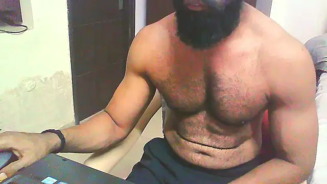 Snapshot of Vbestshow chatting on 10.08.25 Vbestshow online show from 10.08.25