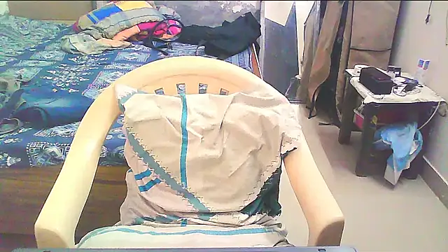 Snapshot of Vbestshow chatting on 11.01.25 Vbestshow online show from 11.01.25