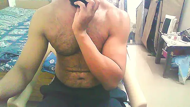 Snapshot of Vbestshow chatting on 11.12.25 Vbestshow online show from 11.12.25