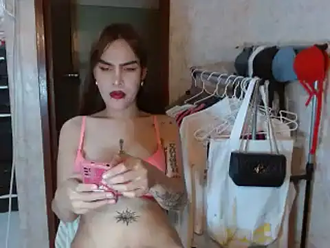 Snapshot of CumEaterLima chatting on 05.05.26 CumEaterLima online show from 05.05.26