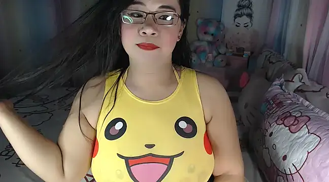 Snapshot of hersheykisses07 chatting on 02.16.25 hersheykisses07 online show from 02.16.25