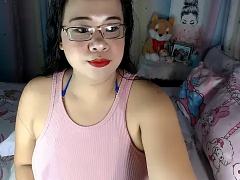 Snapshot of hersheykisses07 chatting on 10.21.25 hersheykisses07 online show from 10.21.25