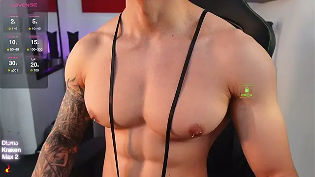 Snapshot of knimh chatting on 10.17.25 knimh online show from 10.17.25