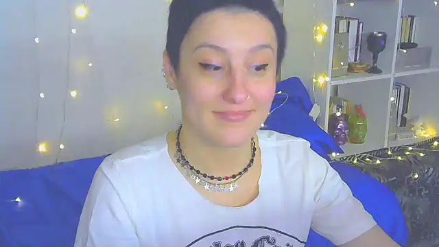 Snapshot of MartaBounty chatting on 12.31.24 MartaBounty online show from 12.31.24