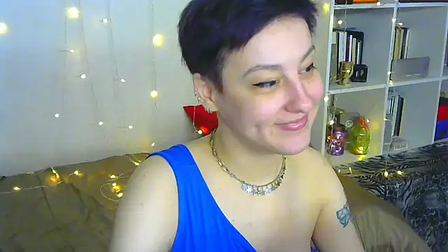 Snapshot of MartaBounty chatting on 02.23.25 MartaBounty online show from 02.23.25