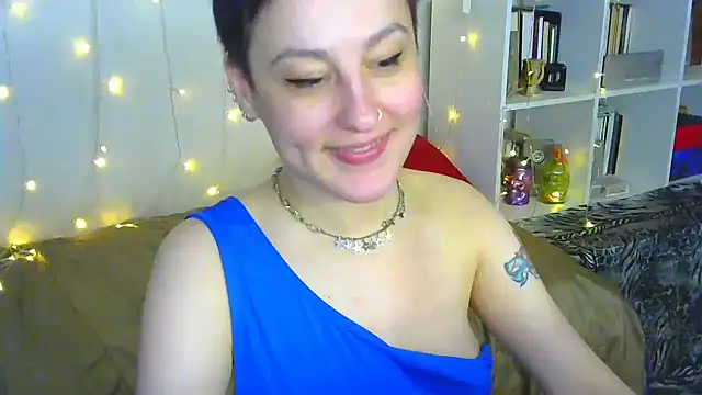 Snapshot of MartaBounty chatting on 02.23.25 MartaBounty online show from 02.23.25