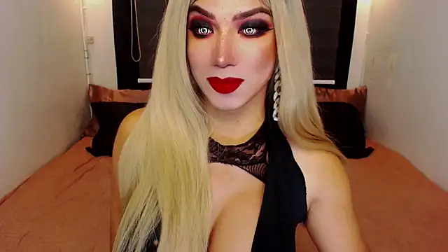 Snapshot of HugeCockDominantXxX chatting on 11.13.25 HugeCockDominantXxX online show from 11.13.25