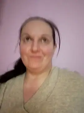 BustyLadyAlma online show from 11.08.25