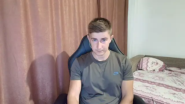 Todhorny9873 online show from 02.20.25