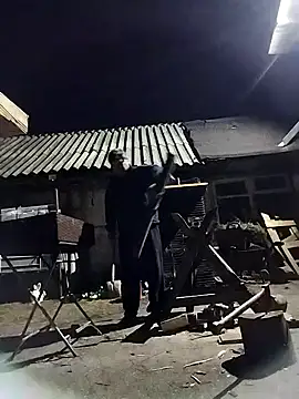 Snapshot of sarpe4 chatting on 10.15.25 sarpe4 online show from 10.15.25