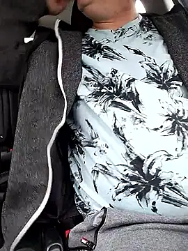 Snapshot of sarpe4 chatting on 11.14.25 sarpe4 online show from 11.14.25