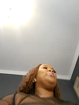 SWEETDOLLY29XX online show from 02.18.25