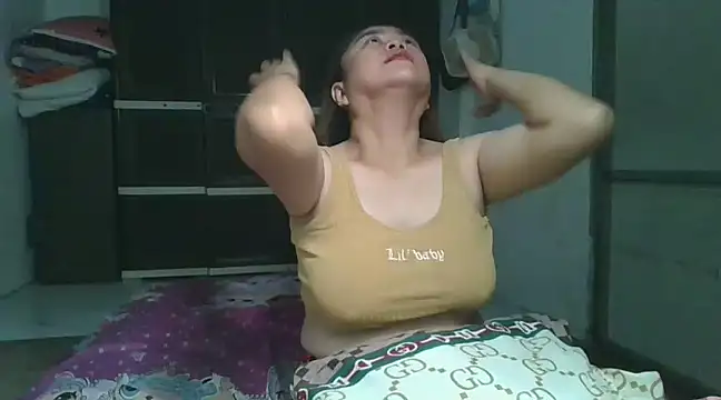 Kariebabe online show from 02.20.25