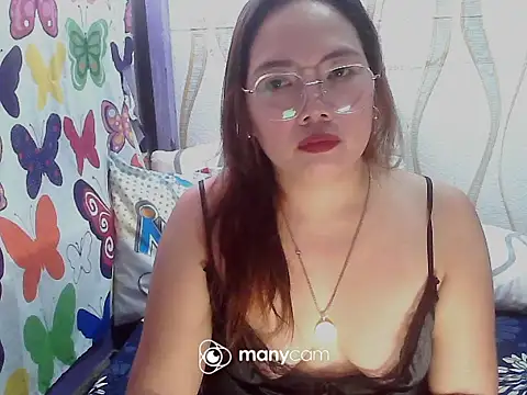 BURBERRY69 online show from 10.04.25