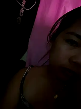 BURBERRY69 online show from 11.23.25