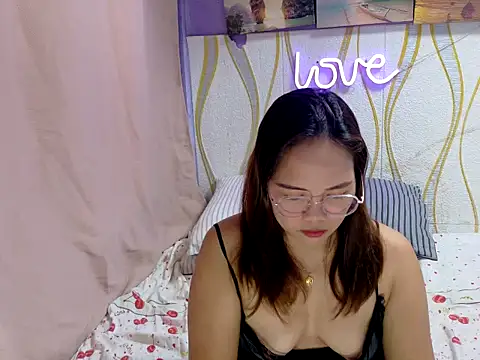 BURBERRY69 online show from 02.24.26