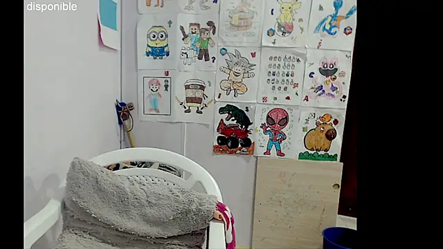 Snapshot of lizztaylor535 chatting on 09.23.25 lizztaylor535 online show from 09.23.25