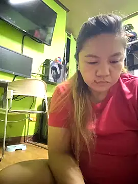 Snapshot of ambersmile chatting on 10.04.25 ambersmile online show from 10.04.25