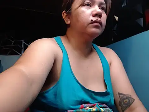 Snapshot of ambersmile chatting on 10.07.25 ambersmile online show from 10.07.25