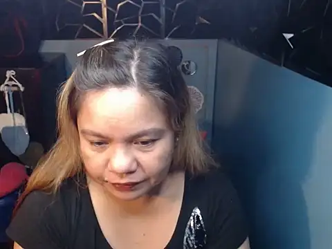 Snapshot of ambersmile chatting on 10.09.25 ambersmile online show from 10.09.25