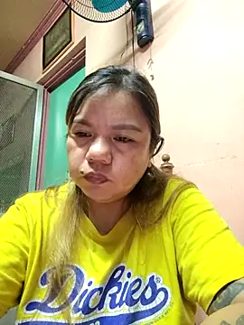 Snapshot of ambersmile chatting on 10.11.25 ambersmile online show from 10.11.25