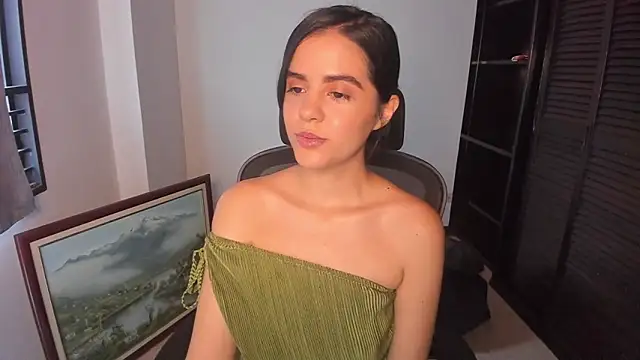 mia collins x online show from 10.06.25