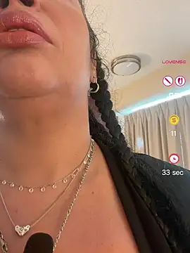 Snapshot of PichyPrettyPussy chatting on 05.24.26 PichyPrettyPussy online show from 05.24.26