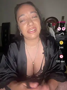 Snapshot of PichyPrettyPussy chatting on 06.29.26 PichyPrettyPussy online show from 06.29.26