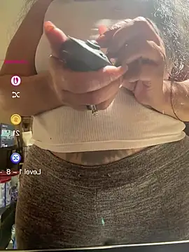 Snapshot of PichyPrettyPussy chatting on 06.29.26 PichyPrettyPussy online show from 06.29.26