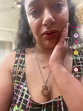Snapshot of PichyPrettyPussy chatting on 07.04.26 PichyPrettyPussy online show from 07.04.26
