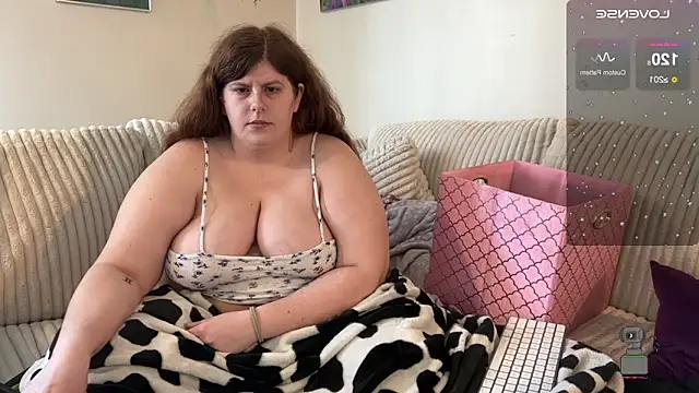 NotUrBabyMoms online show from 01.28.25
