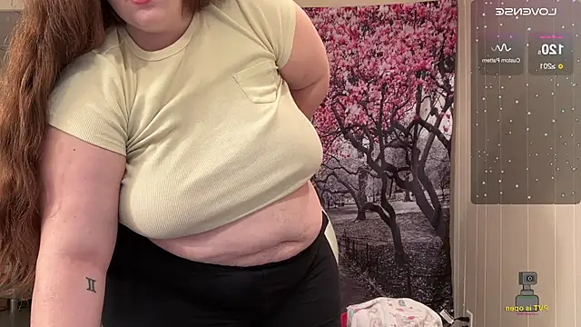 NotUrBabyMoms online show from 02.21.25