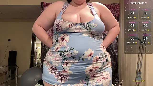 NotUrBabyMoms online show from 03.08.25