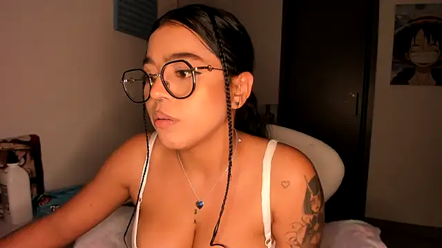 Snapshot of Naiara_sex chatting on 02.09.25 Naiara sex online show from 02.09.25