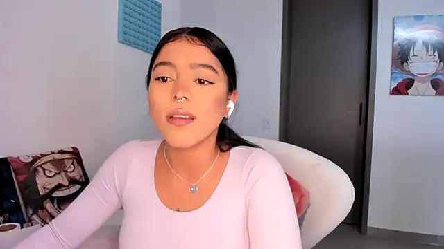 Snapshot of Naiara_sex chatting on 02.14.25 Naiara sex online show from 02.14.25