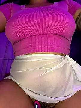 Snapshot of Naiara_sex chatting on 09.11.25 Naiara sex online show from 09.11.25
