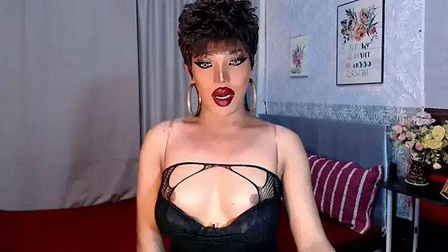 Snapshot of trixxielicious chatting on 01.06.25 trixxielicious online show from 01.06.25