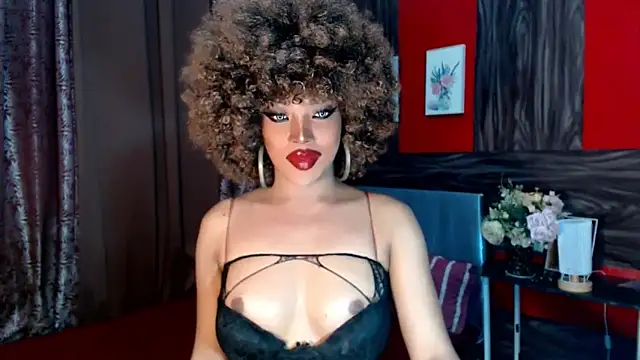 Snapshot of trixxielicious chatting on 01.20.25 trixxielicious online show from 01.20.25