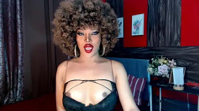 Snapshot of trixxielicious chatting on 01.20.25 trixxielicious online show from 01.20.25