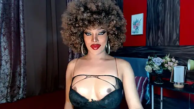 Snapshot of trixxielicious chatting on 01.22.25 trixxielicious online show from 01.22.25