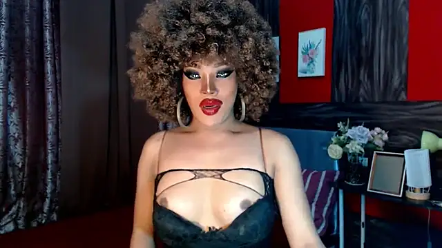 Snapshot of trixxielicious chatting on 01.24.25 trixxielicious online show from 01.24.25