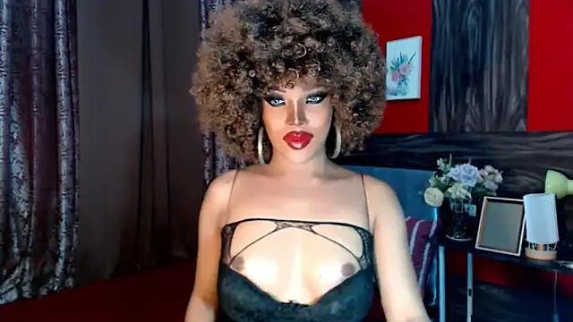 Snapshot of trixxielicious chatting on 01.24.25 trixxielicious online show from 01.24.25