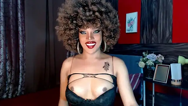 Snapshot of trixxielicious chatting on 01.25.25 trixxielicious online show from 01.25.25